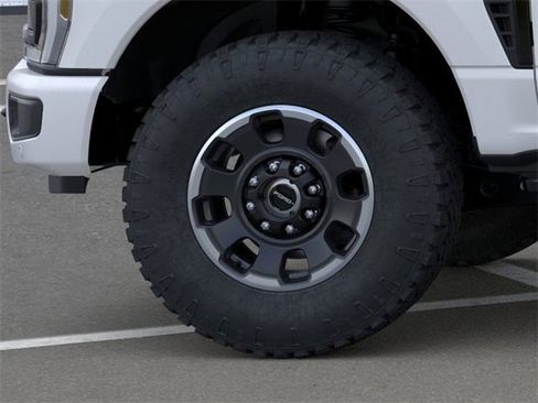 New 2026 Ford F250 Platinum w/ Tremor Off-Road Package image 19