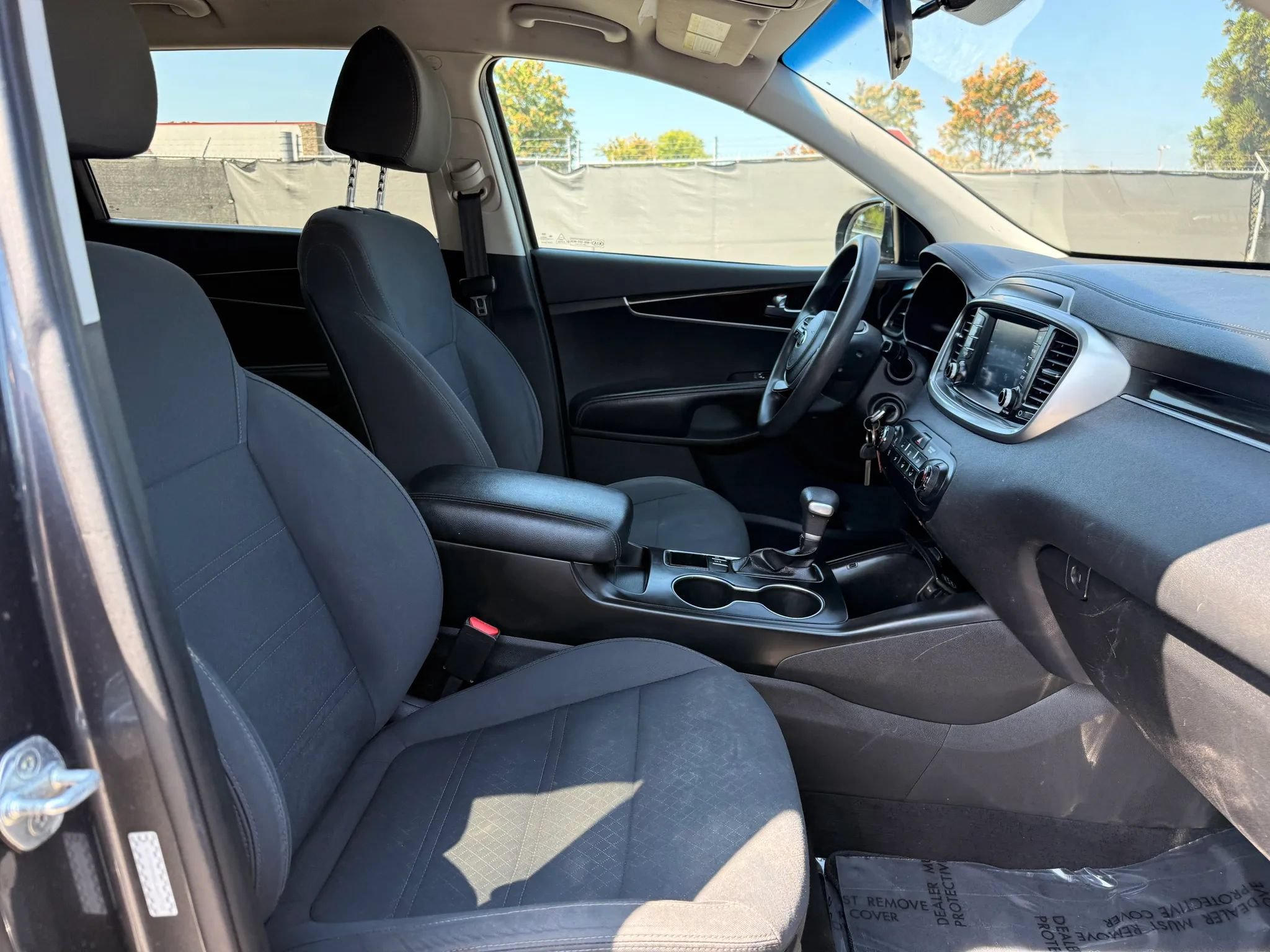 Used 2020 Kia Sorento LX AWD/4WD image 18