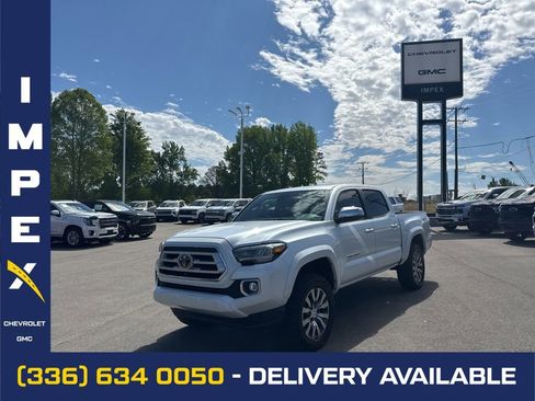 Used 2021 Toyota Tacoma Limited AWD/4WD image 1