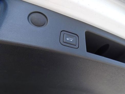 Used 2025 Chevrolet Equinox ACTIV w/ Safety and Technology Package image 20