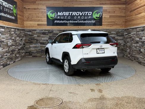 Used 2020 Toyota RAV4 XLE w/ Convenience Package image 7