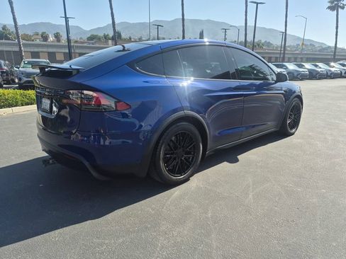 Used 2022 Tesla Model X AWD/4WD image 6