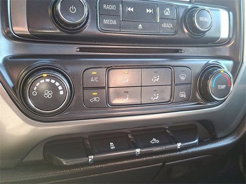 Used 2019 Chevrolet Silverado 1500 LT image 18