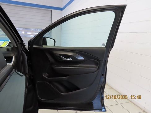 Used 2022 GMC Terrain SLE w/ Driver Convenience Package image 27