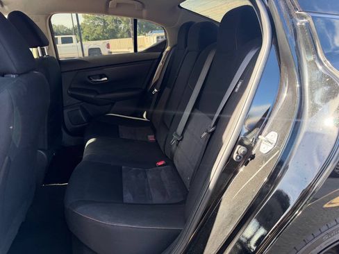Used 2023 Nissan Sentra SR w/ Midnight Edition Package FWD image 11