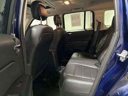 Used 2016 Jeep Patriot High Altitude AWD/4WD image 22