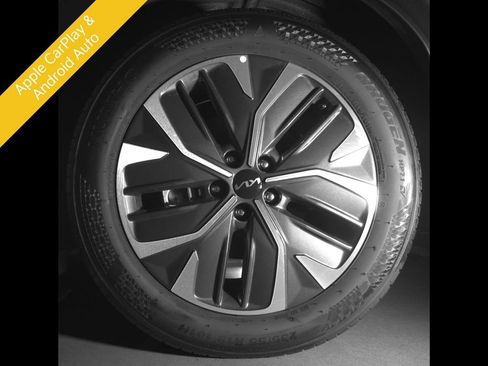 Certified 2024 Kia EV6 Light AWD/4WD image 14