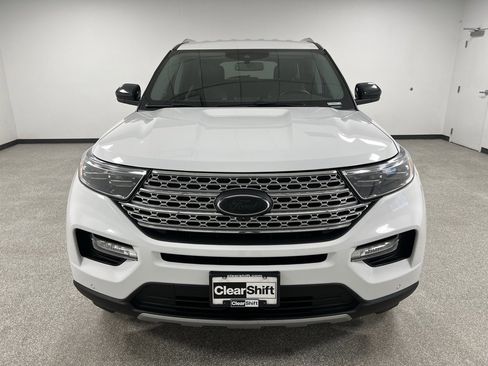 Used 2022 Ford Explorer Limited image 3