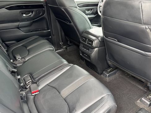 Certified 2024 Honda Pilot EX-L image 30