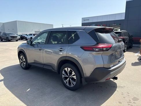 Used 2023 Nissan Rogue SV FWD image 4