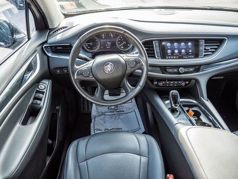 Used 2021 Buick Enclave Essence FWD image 27