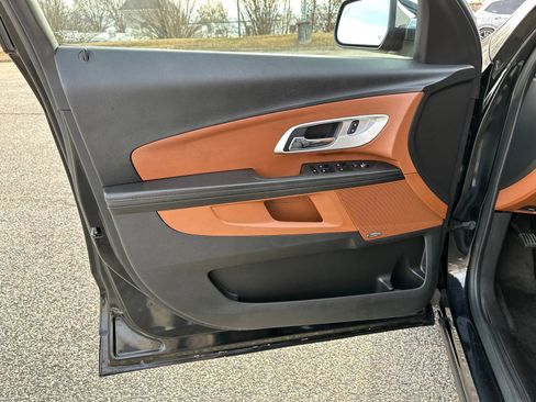 Used 2017 Chevrolet Equinox Premier w/ Enhanced Convenience Package image 10