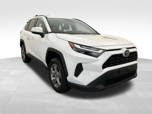 Used 2024 Toyota RAV4 XLE FWD image 8