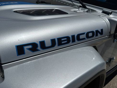 Used 2023 Jeep Wrangler Unlimited Rubicon 4xe AWD/4WD image 4