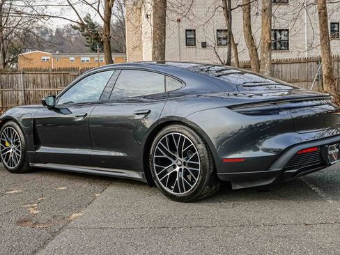 Used 2020 Porsche Taycan Turbo image 4