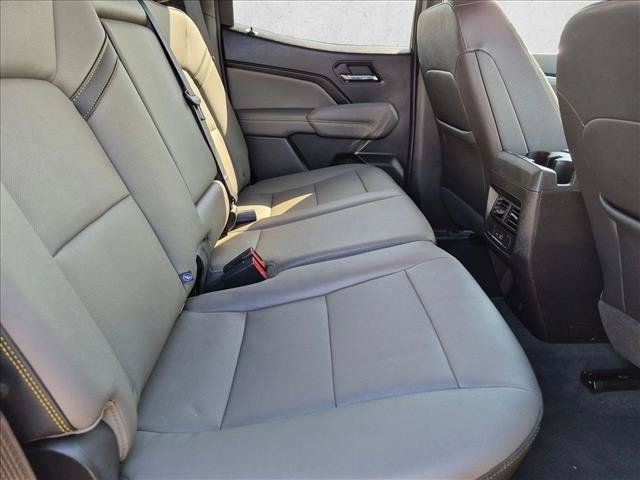 Used 2023 Chevrolet Colorado ZR2 w/ ZR2 Convenience Package III AWD/4WD image 19