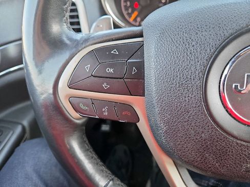 Used 2014 Jeep Grand Cherokee Limited w/ Trailer Tow Group IV image 17