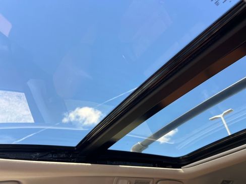 Certified 2024 Nissan Pathfinder Platinum w/ Cargo Package image 25