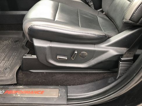 Used 2020 Ford F150 Raptor w/ Equipment Group 802A Luxury image 15