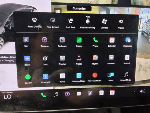 Used 2023 Tesla Model Y Long Range image 27