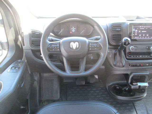 Used 2026 RAM ProMaster 2500 w/ Convenience Group FWD image 14