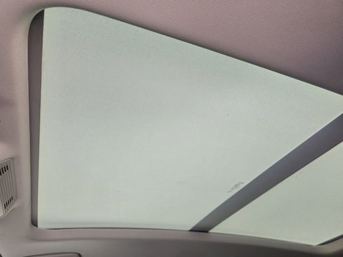 New 2026 Volkswagen Tiguan SE image 18