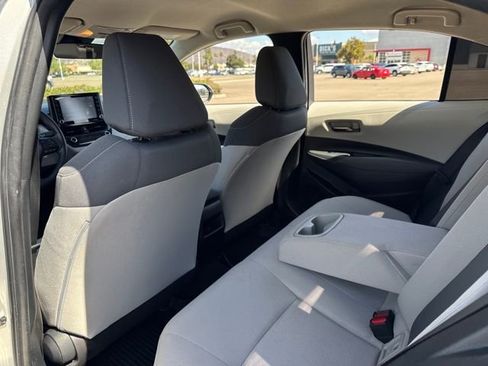 Used 2022 Toyota Corolla LE image 18