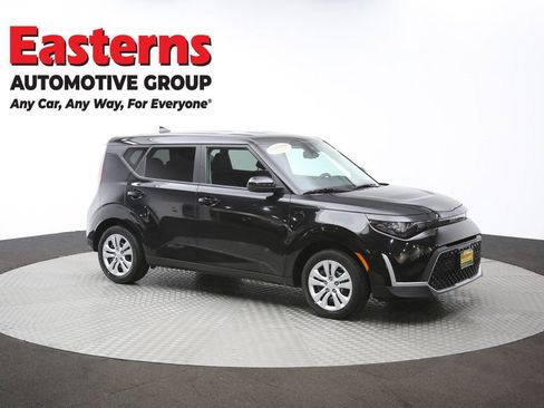 Used 2023 Kia Soul LX FWD image 46