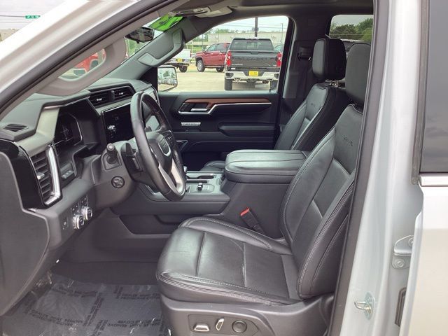 Used 2023 GMC Sierra 1500 Denali w/ Denali Reserve Package AWD/4WD image 11