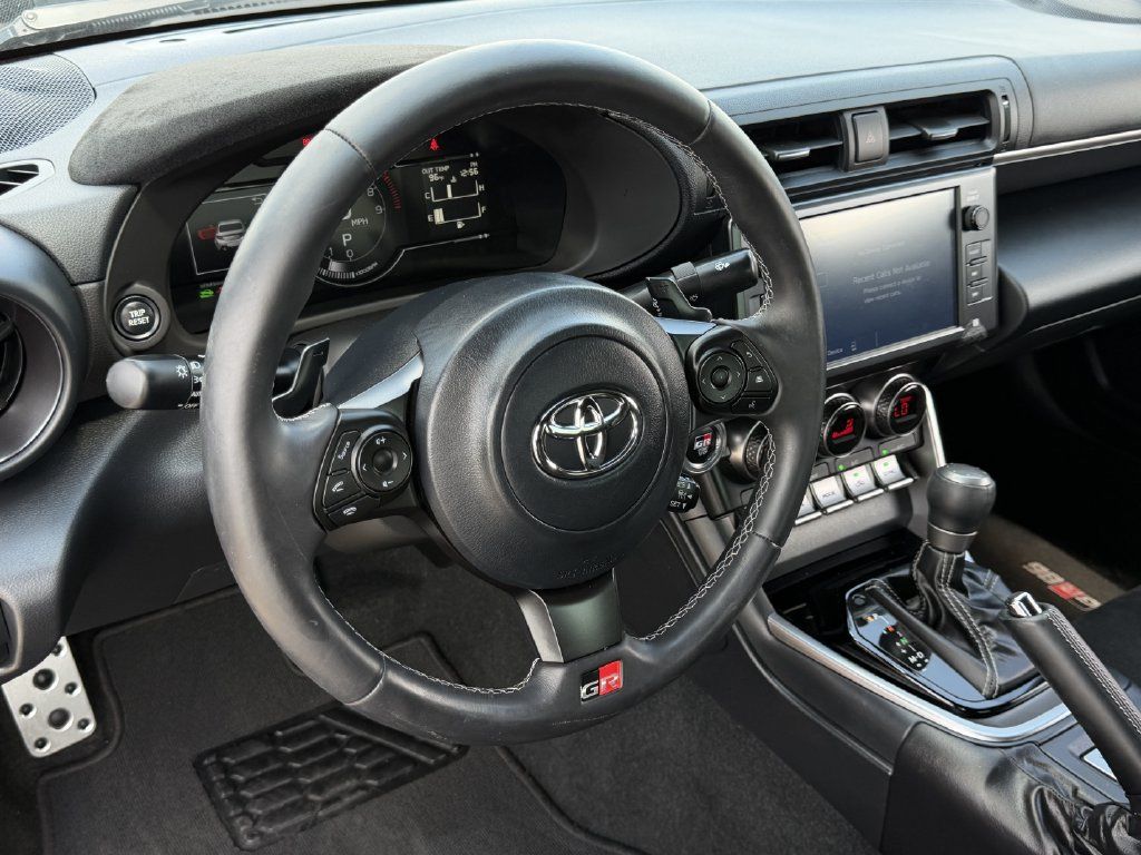 Used 2024 Toyota GR86 Premium RWD image 12