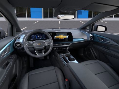 New 2026 Chevrolet Equinox EV LT image 18