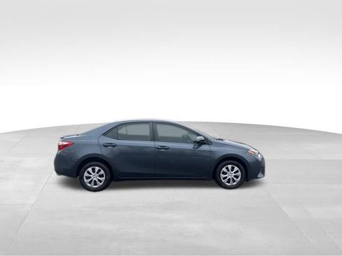 Used 2016 Toyota Corolla LE image 6