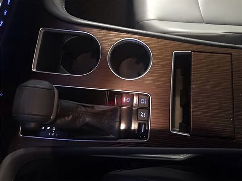 Used 2021 Toyota Sienna XLE image 20