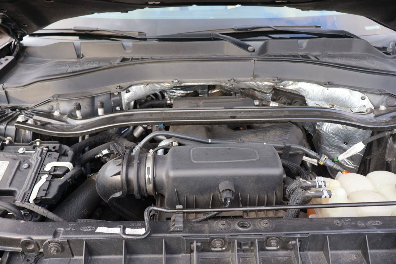 Used 2020 Ford Explorer Limited RWD image 19
