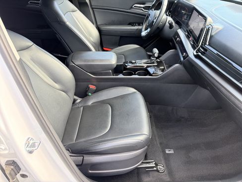 Used 2023 Kia Sportage EX FWD image 12