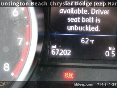 Used 2019 Volkswagen Tiguan SE w/ Panoramic Sunroof Package image 18