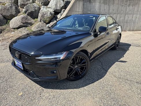 Used 2023 Volvo S60 B5 Plus w/ Climate Package AWD/4WD image 2