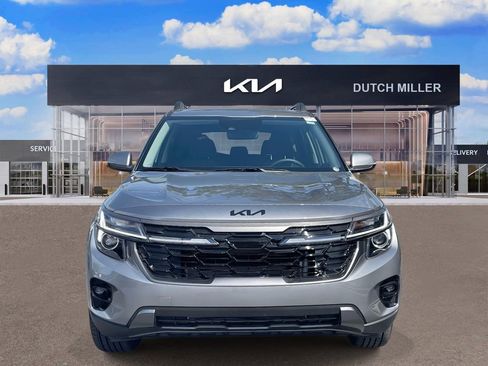 Used 2025 Kia Seltos X-Line image 2