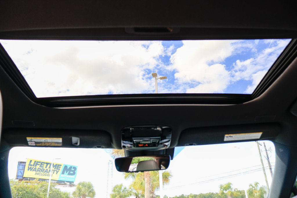 Used 2024 Lexus RX 350 Premium w/ Accessory Package (Z1) FWD image 13