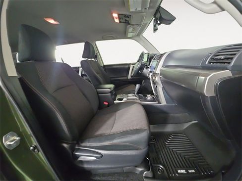 Used 2022 Toyota 4Runner Trail Special Edition image 15