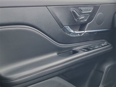 Certified 2023 Lincoln Corsair Reserve w/ Equipment Group 201A image 37