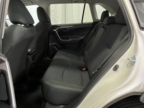 Certified 2021 Toyota RAV4 LE AWD/4WD image 10