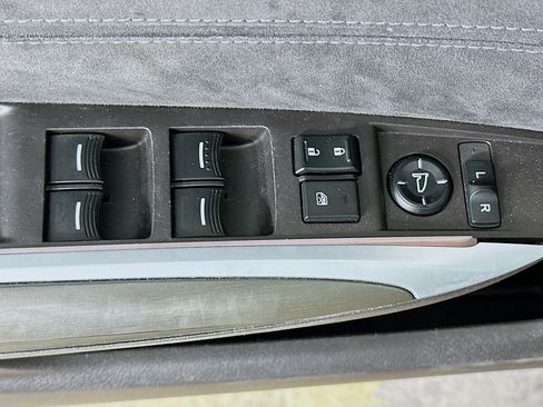 Used 2018 Acura TLX V6 w/ Technology & A-SPEC Pkg image 15