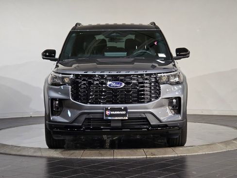 New 2026 Ford Explorer ST-Line image 3
