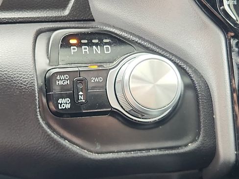 Used 2024 RAM 2500 Laramie w/ Sport Appearance Package image 15