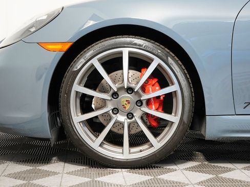 Certified 2017 Porsche 718 Boxster S RWD image 23