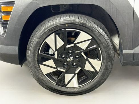 Used 2025 Hyundai Kona SEL AWD/4WD image 30