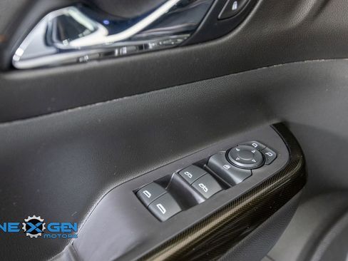 Used 2021 GMC Acadia AT4 w/ LPO, 'HIT The Road' Package AWD/4WD image 12
