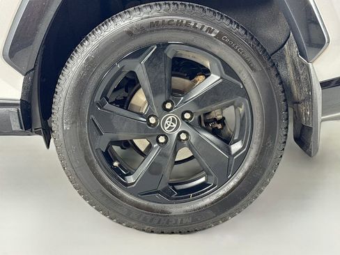 Used 2020 Toyota RAV4 XSE AWD/4WD image 10