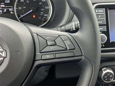 New 2025 Nissan Kicks Play S image 18